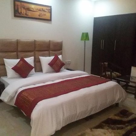 Hotel Smart Inn-2 New Delhi Ngoại thất bức ảnh