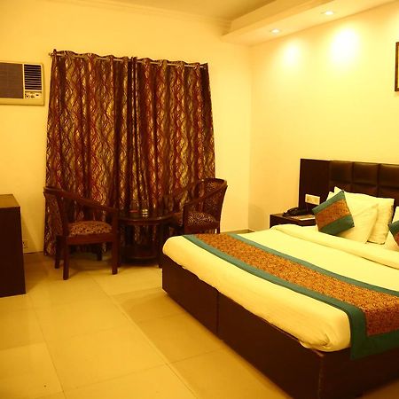 Hotel Smart Inn-2 New Delhi Ngoại thất bức ảnh