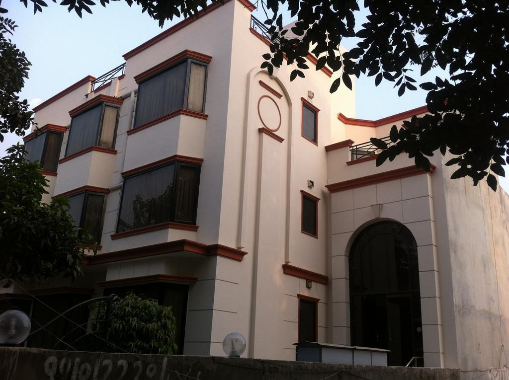 Hotel Smart Inn-2 New Delhi Ngoại thất bức ảnh