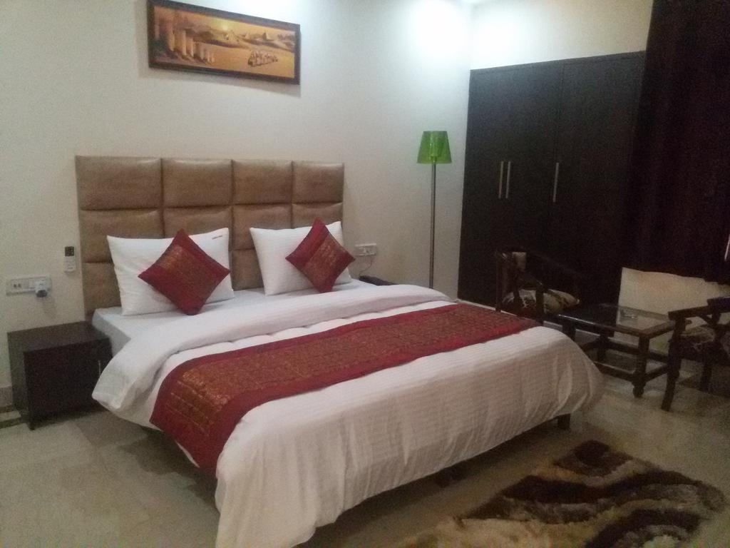 Hotel Smart Inn-2 New Delhi Ngoại thất bức ảnh