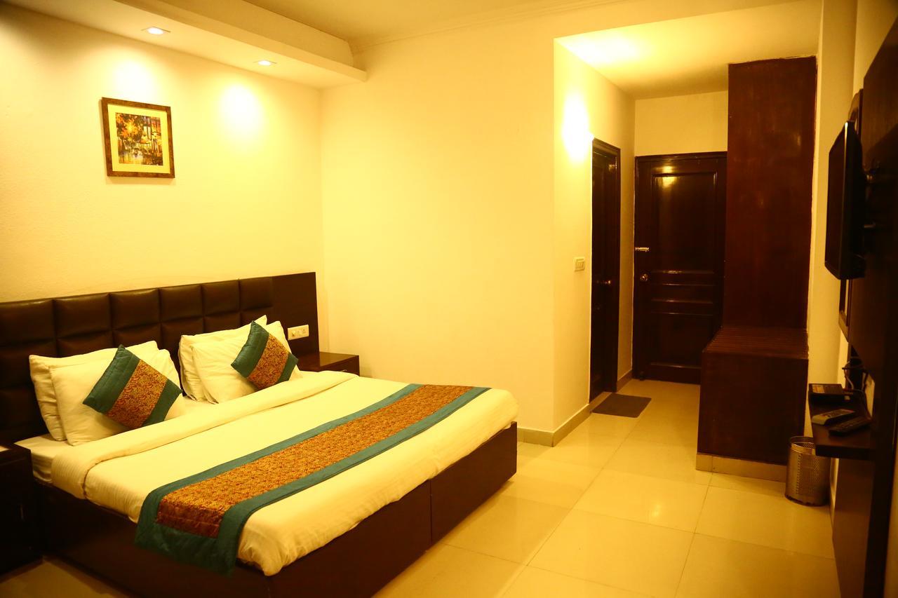 Hotel Smart Inn-2 New Delhi Ngoại thất bức ảnh